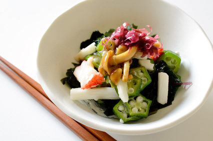 ネバネバ野菜と海藻のサラダ