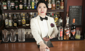 バーで女性にお酒を勧める「気の利いた一言」とは＜20代ビジネスマンのためのバー入門＞