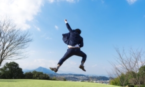 経営者もこぞって着ける！宝くじ当せんの祈願殺到の金運神社で祈祷したブレスレットで金運を