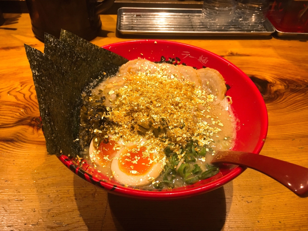 金箔ラーメン