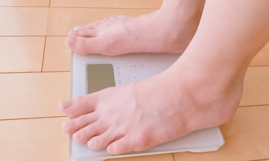 自己流の糖質制限ダイエットで失敗…逆にお腹がプヨッとした理由