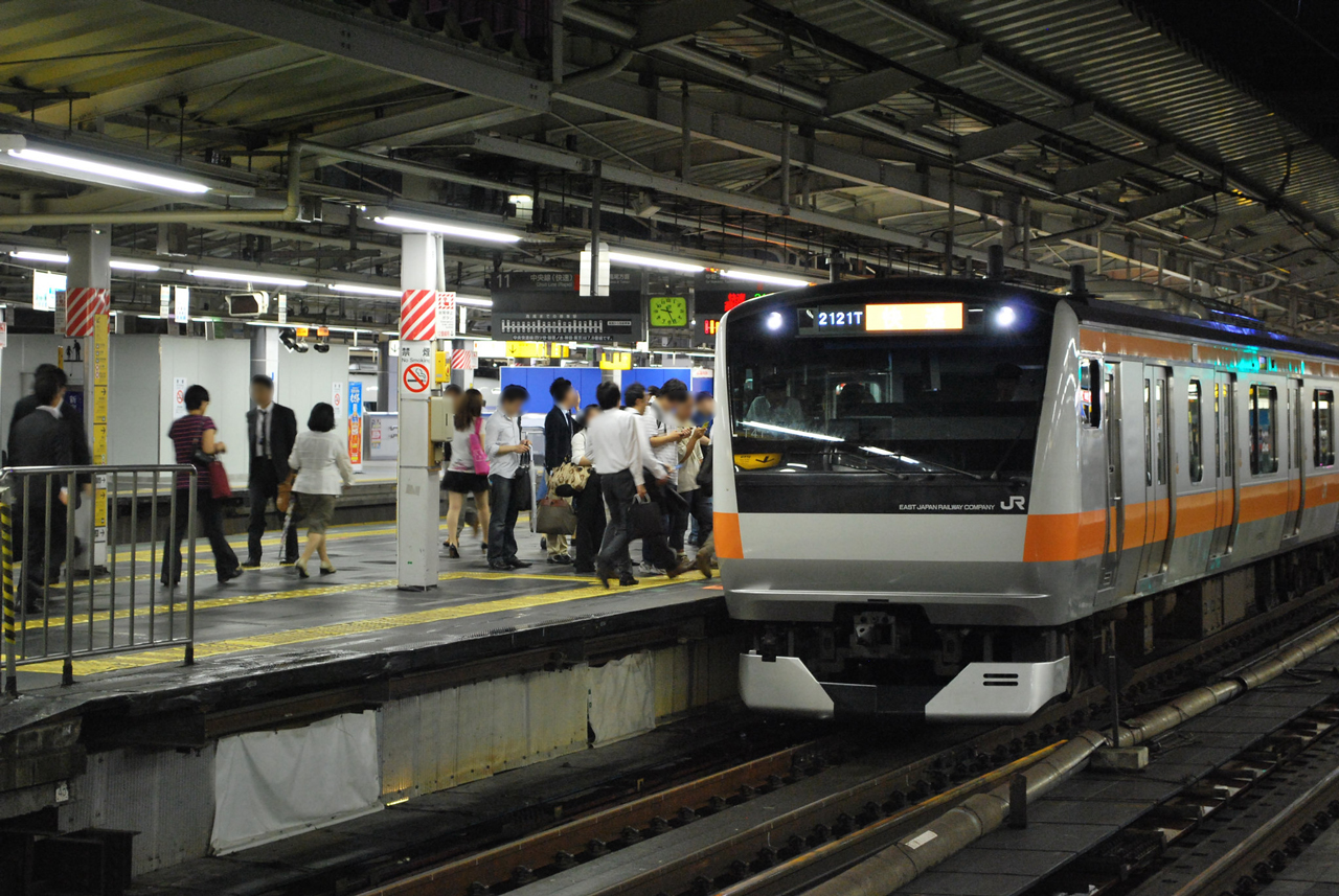 中央線　電車