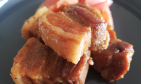肉と“第三のビール”で作る「豚バラビール煮」が簡単＆絶品！夏のガッツリ飯に