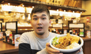丸亀製麺、鶏天+牛肉の最強ボリューム。新メニューのウマさに悶絶