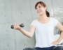 在宅の運動不足で腰痛に。社会人が「背筋を鍛えるべき」3つの理由