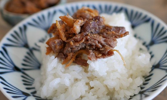 これぞ“ごはん泥棒”！超簡単で、1週間保存がきく「牛肉みそ」の作り方