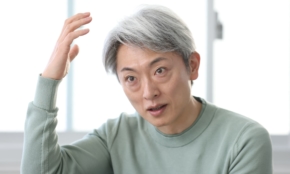元NHK登坂淳一アナが告白する“白髪の真相”「最初は28歳。 32歳で4割白髪に」