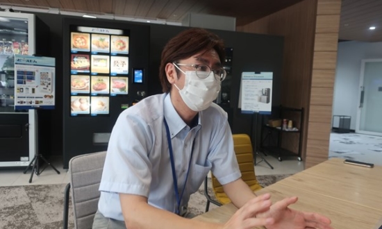 お店のラーメンも自販機で。飲食業を助ける冷凍自販機「ど冷えもん」ヒットの裏側