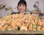 登録者数539万人！カツカレー7キロを完食…“日本一の女性大食いYouTuber”を直撃