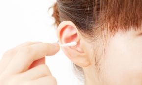 耳掃除はやりすぎNG？“耳かきマニア”が専門医を直撃したら「驚きの回答」が