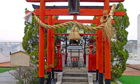 初詣は“屋上で”御朱印を！全国の「大型商業施設の屋上神社」4選をめぐる