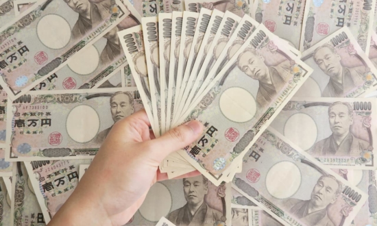 お金に余裕のある人と借金する人の違い！リアル事例を用いて元金融社員が徹底解説