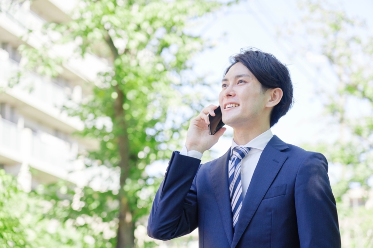【ビジネス敬語クイズ】どちらが正しい?「お伺いします」と「お伺いさせていただきます」 | bizSPA!