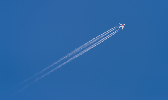 旅客機の急降下を報告せず機長事情聴取【25年前の今日の出来事】