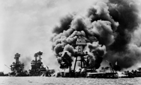 真珠湾攻撃は米海軍演習の模倣と断定【25年前の今日の出来事】