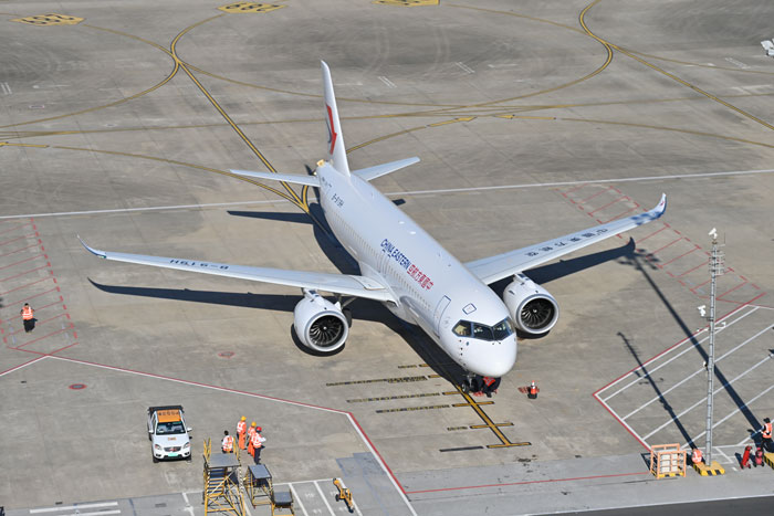 提供：中国東方航空　COMACのC919型機