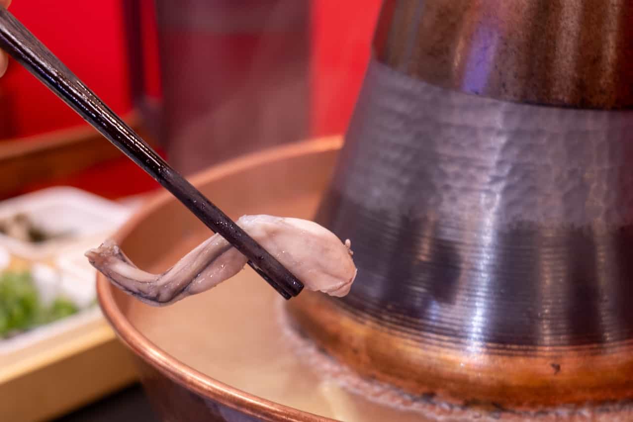 火を通したウシガエルの足