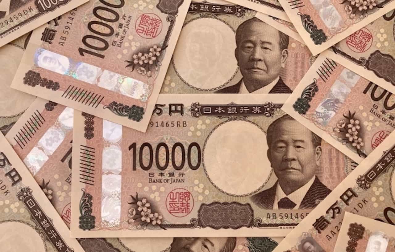 一万円札の集合イメージ