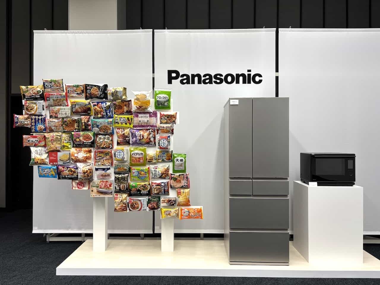 パナソニックのビストロと冷蔵庫、冷凍食品のイメージ