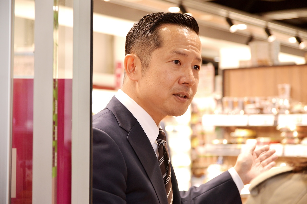 株式会社成城石井 商品本部 商品部 部長 星野鉄兵さん