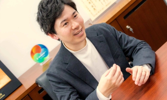 “選択と集中”の徹底で最年少クラスの代表が挑んだ事業再生。黒字化達成の舞台裏とAI時代における勝算とは